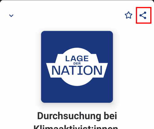 Logo des Podcasts "Lage der Nation", oben rechts im Screenshot ist rot umrandet das Symbol für "teilen": Ein Punkt von dem nach rechts jeweils diagonal nach oben und unten eine Linie abgeht, die auch in einem ähnlich großen Punkt endet.
